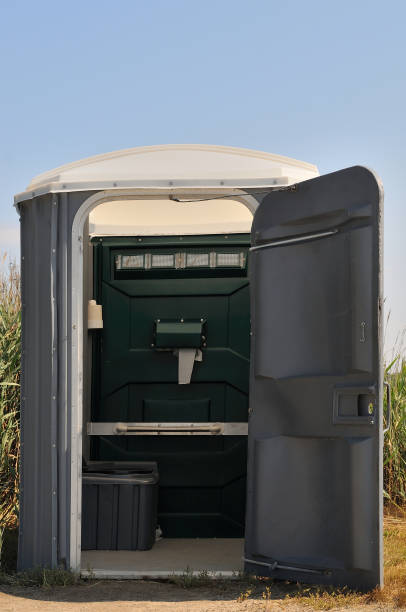 Portable Toilet Options We Offer in Hallettsville, TX