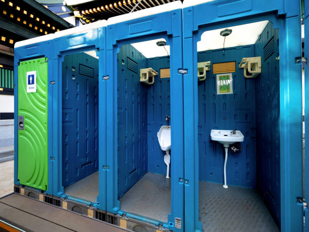 Best Porta potty rental near me  in Hallettsville, TX