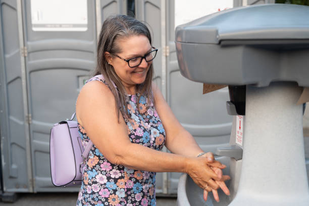Best High-end porta potty rental  in Hallettsville, TX